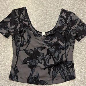 Lululemon Align Crop shirt size 4